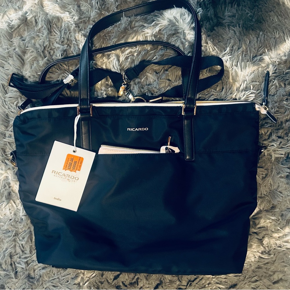 Ricardo Beverly Hills Indio Convertible Travel Tote – Navy